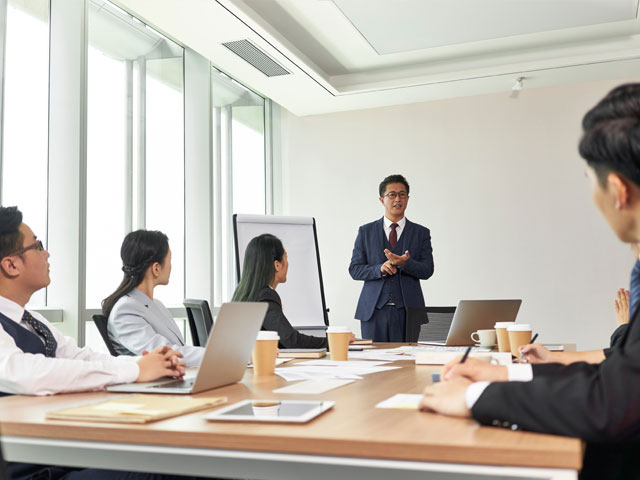 中堅・中小企業の体質を踏まえたプログラム設計