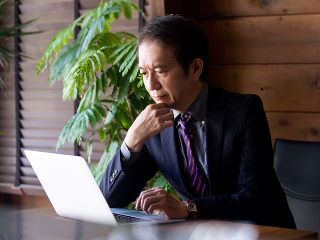 「経営寄り思考」と「一般社員寄り思考」