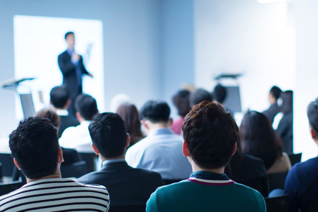 講師派遣サービス